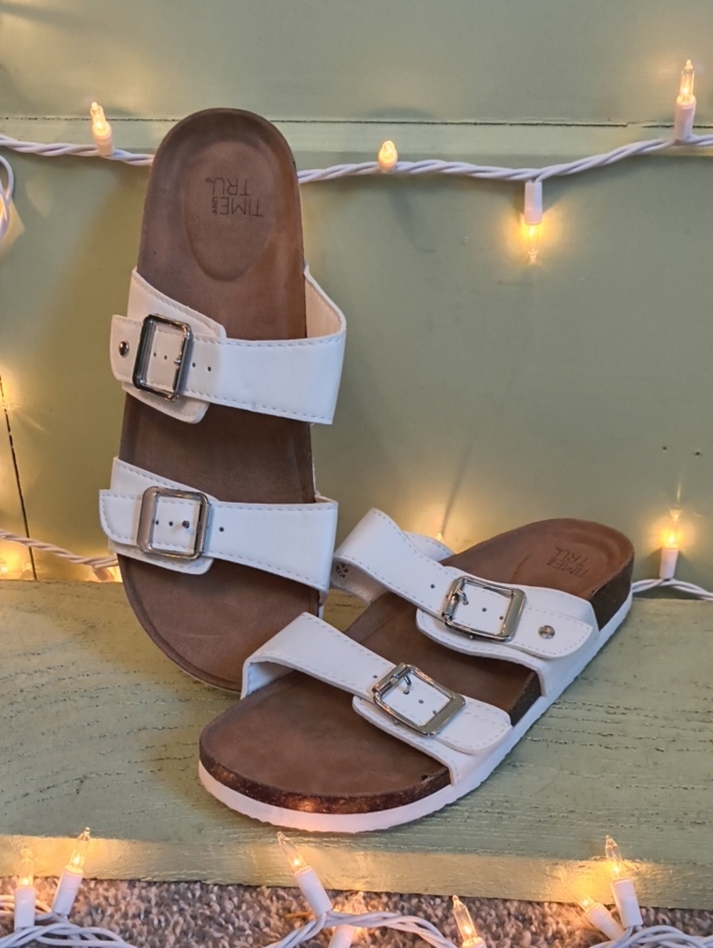 Women's Time And Tru White Silver Buckle Footbed Sandals 7
